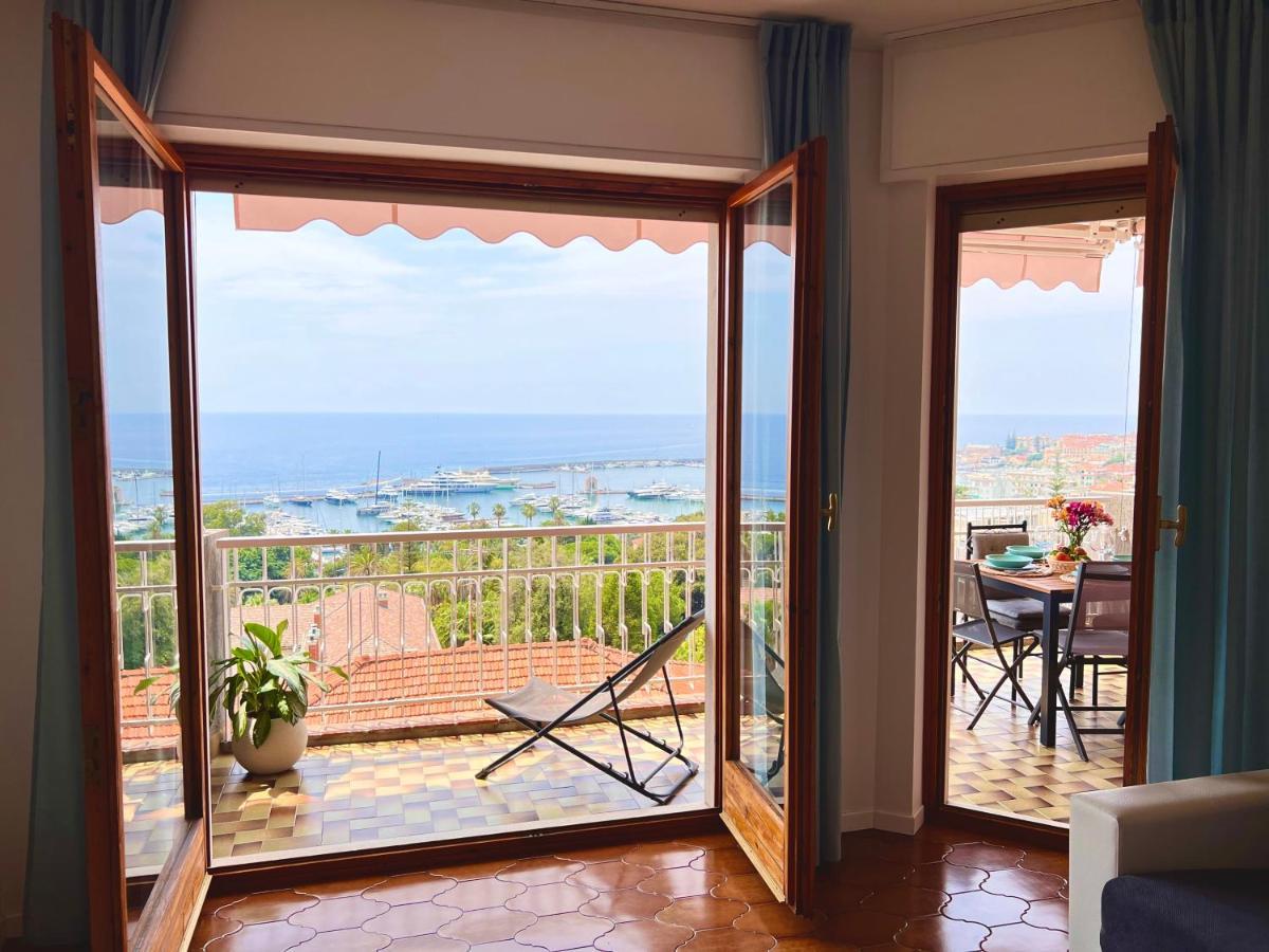Special Home Vista Mare E Parcheggio Privato 산레모 외부 사진